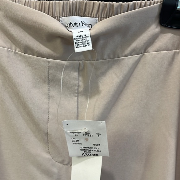 Silent live - New with Tags! Calvin Klein pants - Picture 3 of 4